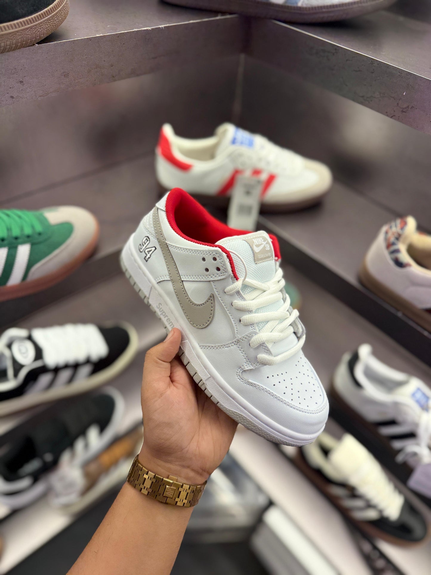 NIKE SB DUNK SUPREME 94 WHITE GREY