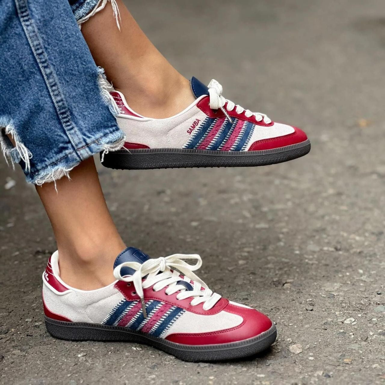 ADIDAS ORIGINALS SAMBA NOTITLE
MAROON
SHOWROOM QUALITY