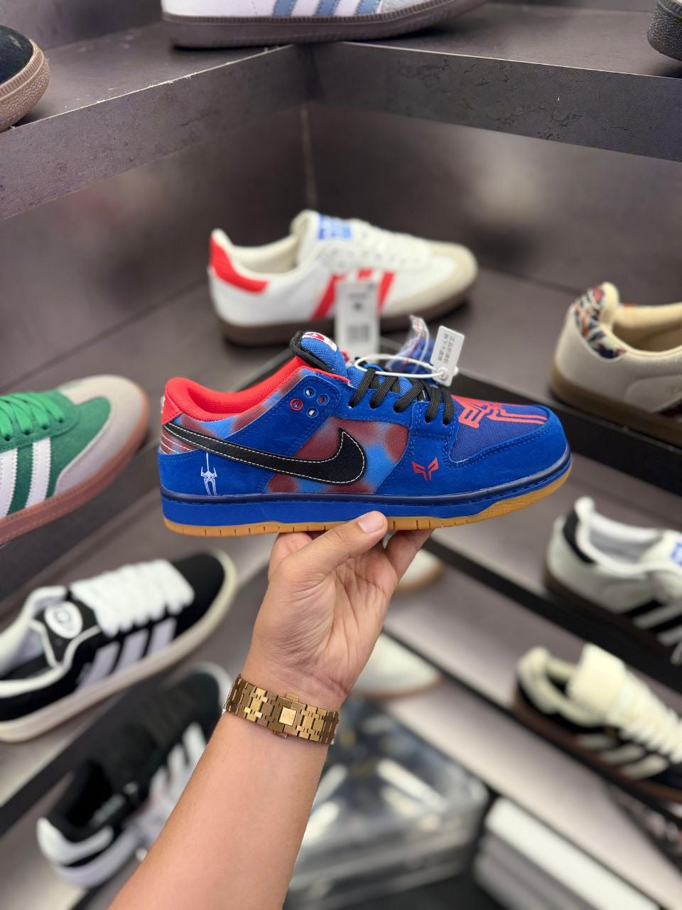 NIKE SB DUNK SPIDERMAN