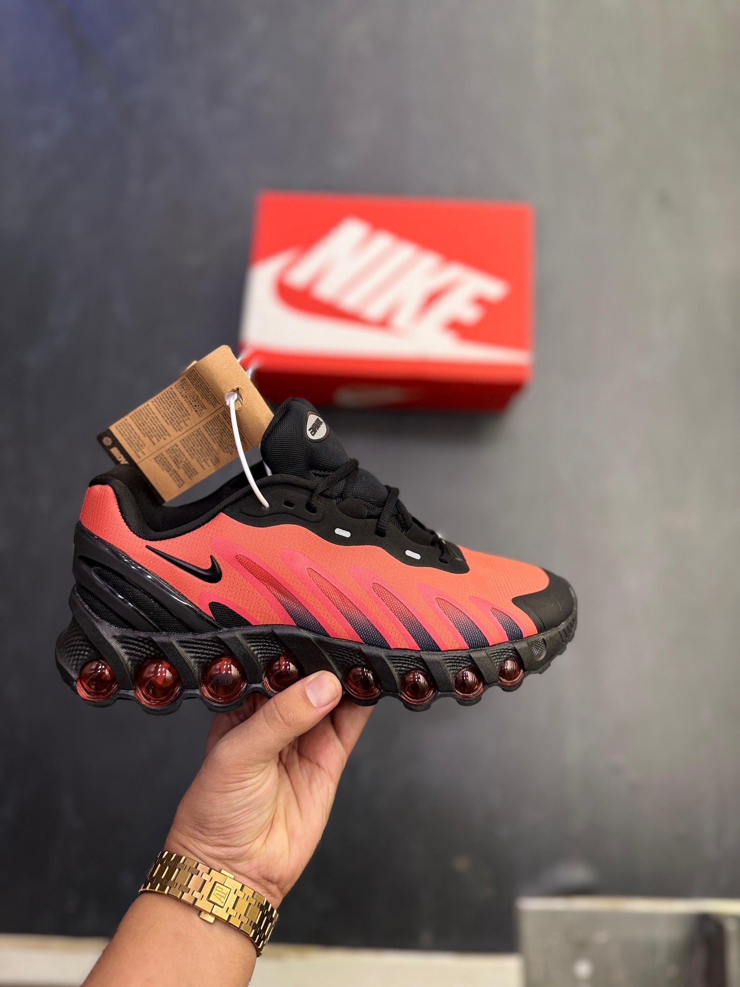 NIKE AIRMAX DN8 RED CRIMSON