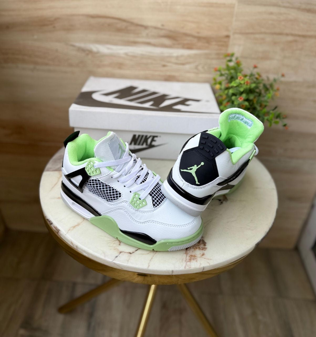 AIR JORDANS RETRO 4 OIL AURA