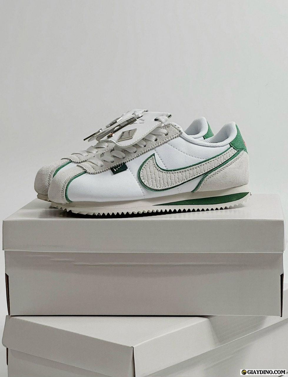 NIKE CORTEZ PETALS UNITED