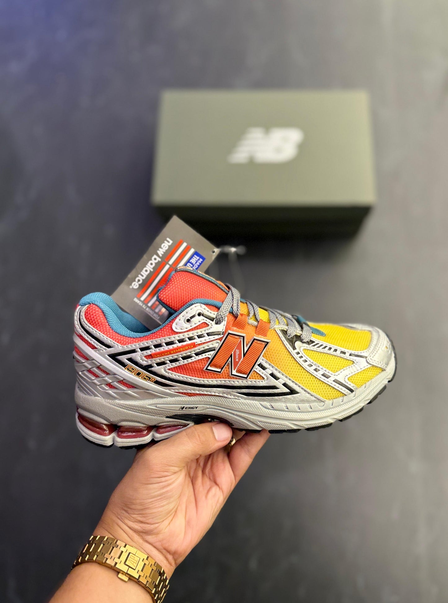 NEW BALANCE 2002r SALEHA BEMBURRY
SHOWROOM QUALITY
