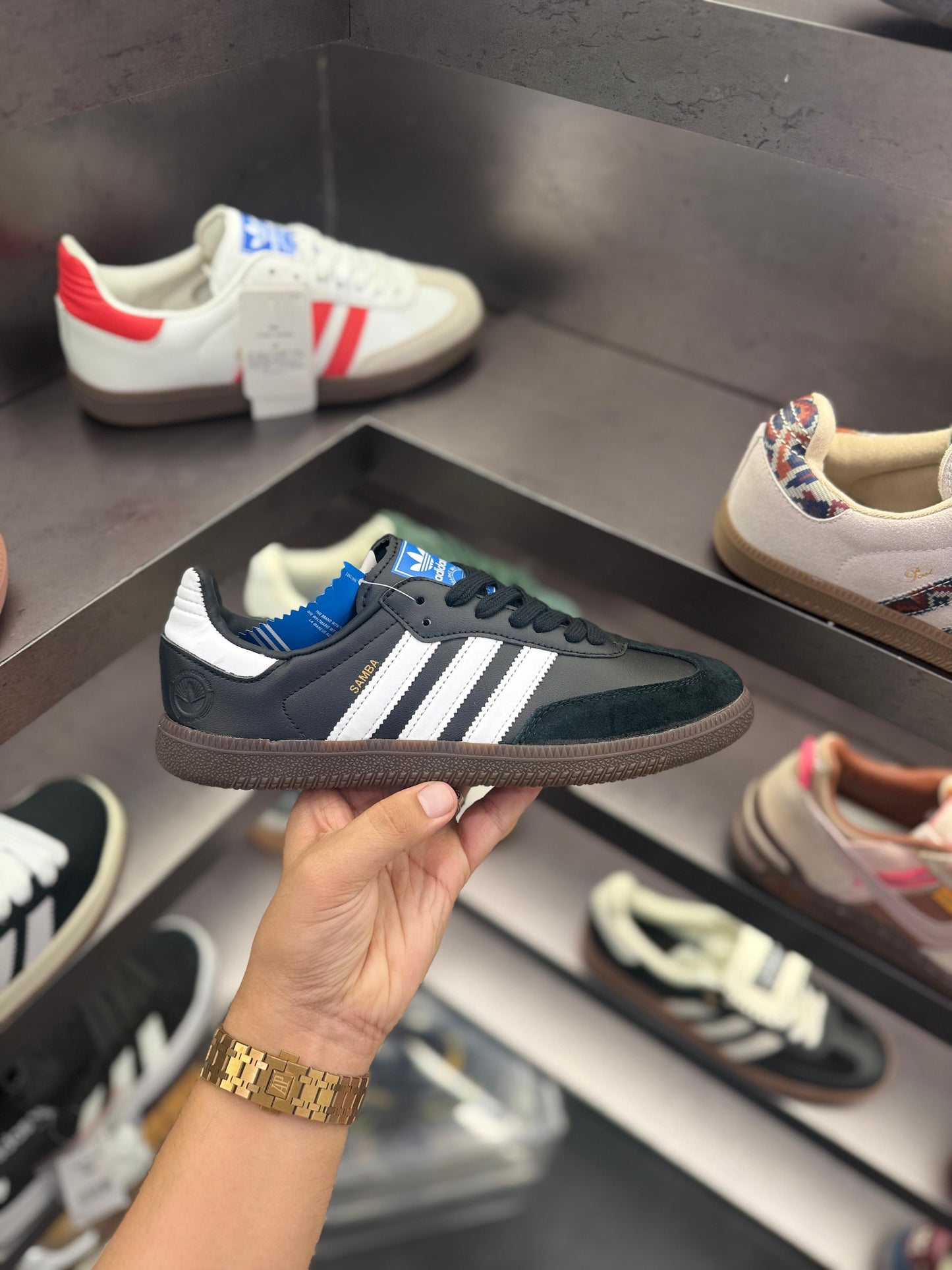 ADIDAS ORIGINALS SAMBA BASIC
SHOWROOM QUALITY