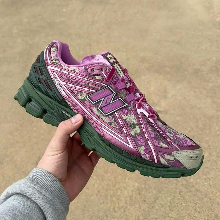 NEW BALANCE 1906 JACK HARLOW'S
SHOWROOM QUALITY