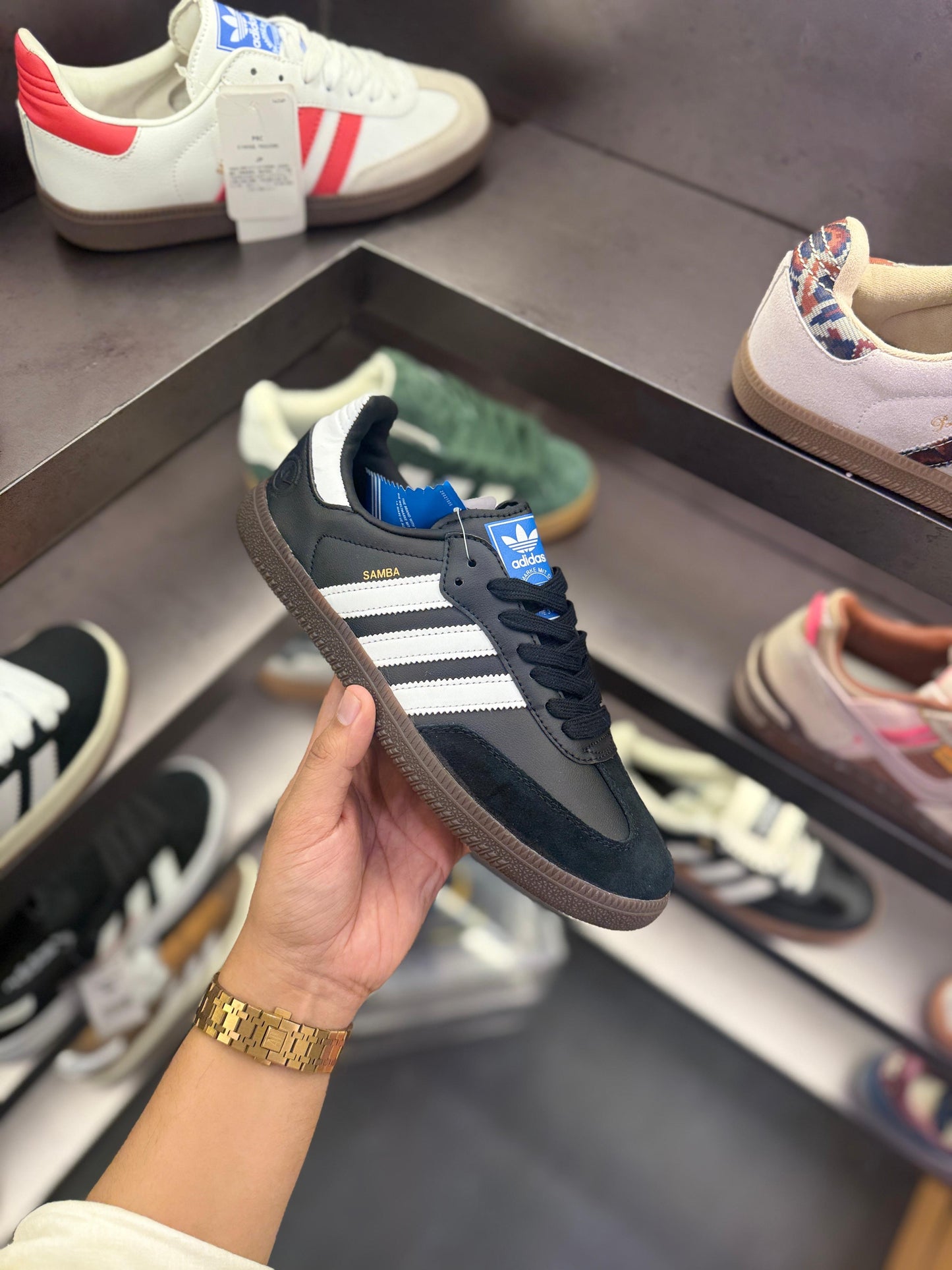 ADIDAS ORIGINALS SAMBA BASIC
SHOWROOM QUALITY