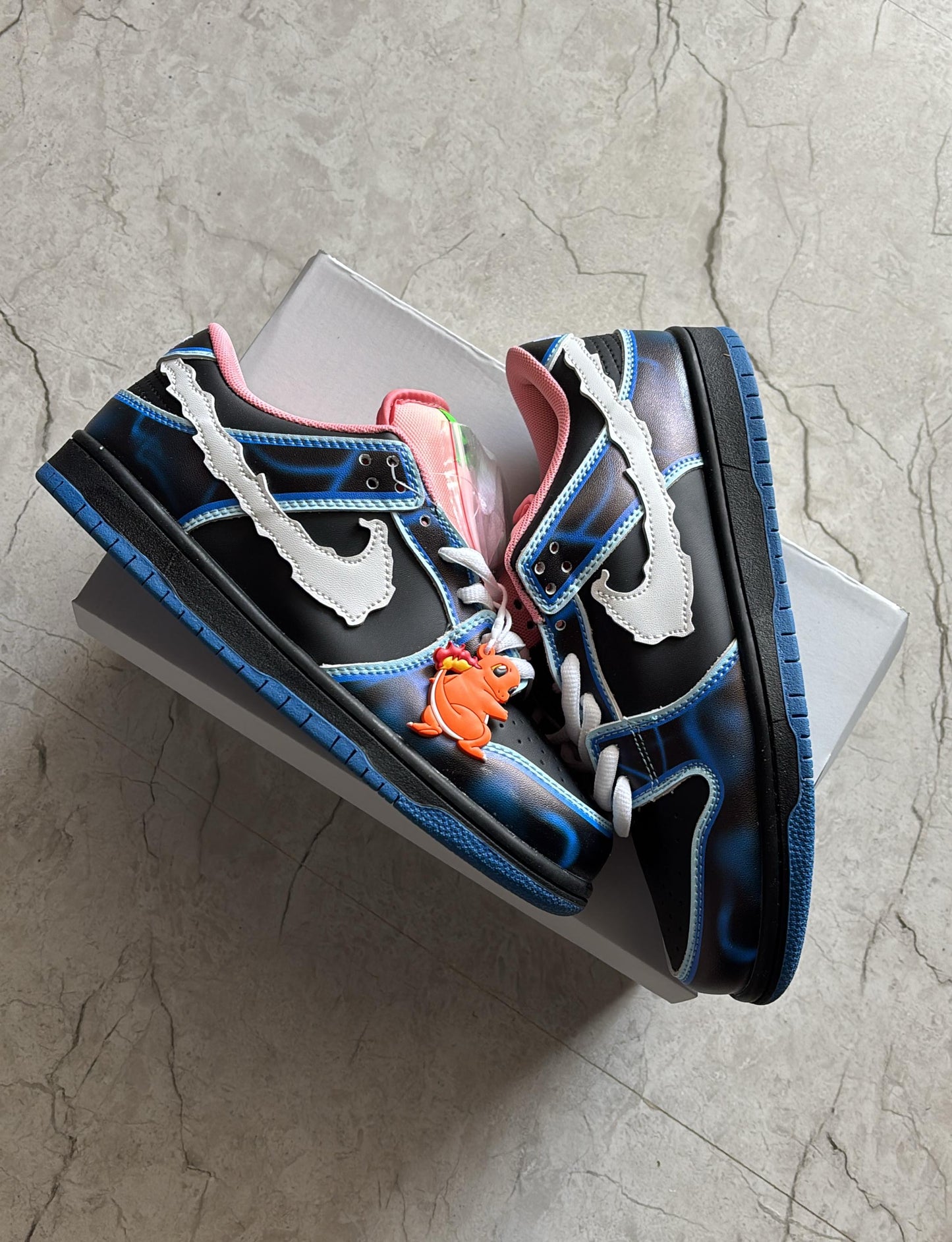 Nike SB dunk snowman