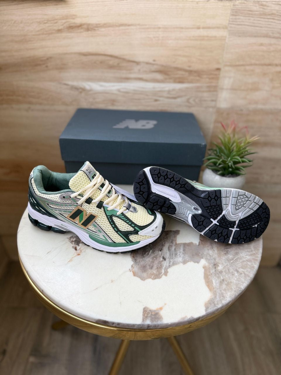 NEW BALANCE 1906 LEON DORE