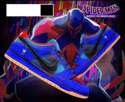 NIKE SB DUNK SPIDERMAN