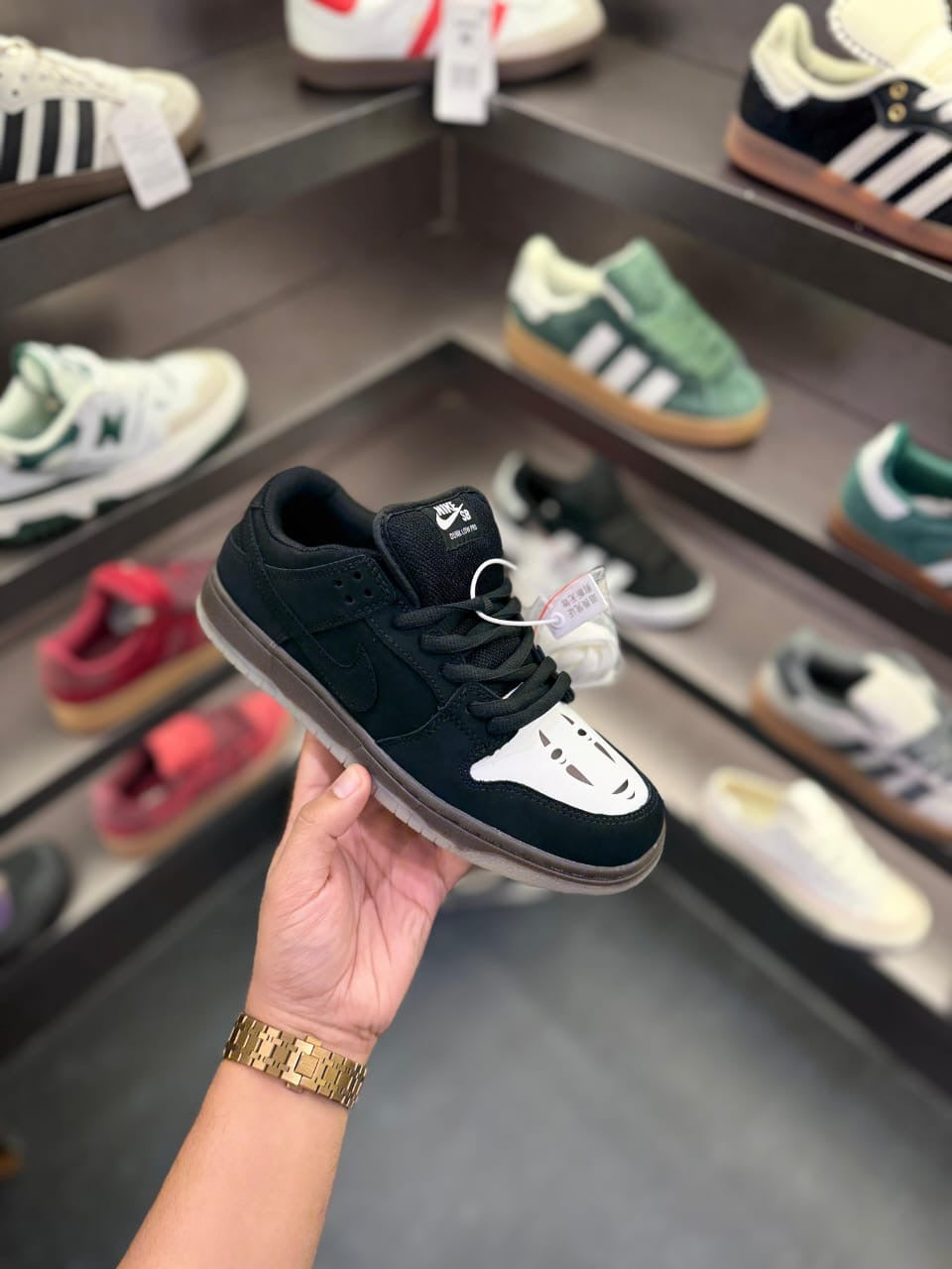 NIKE SB DUNK LOW NO FACE