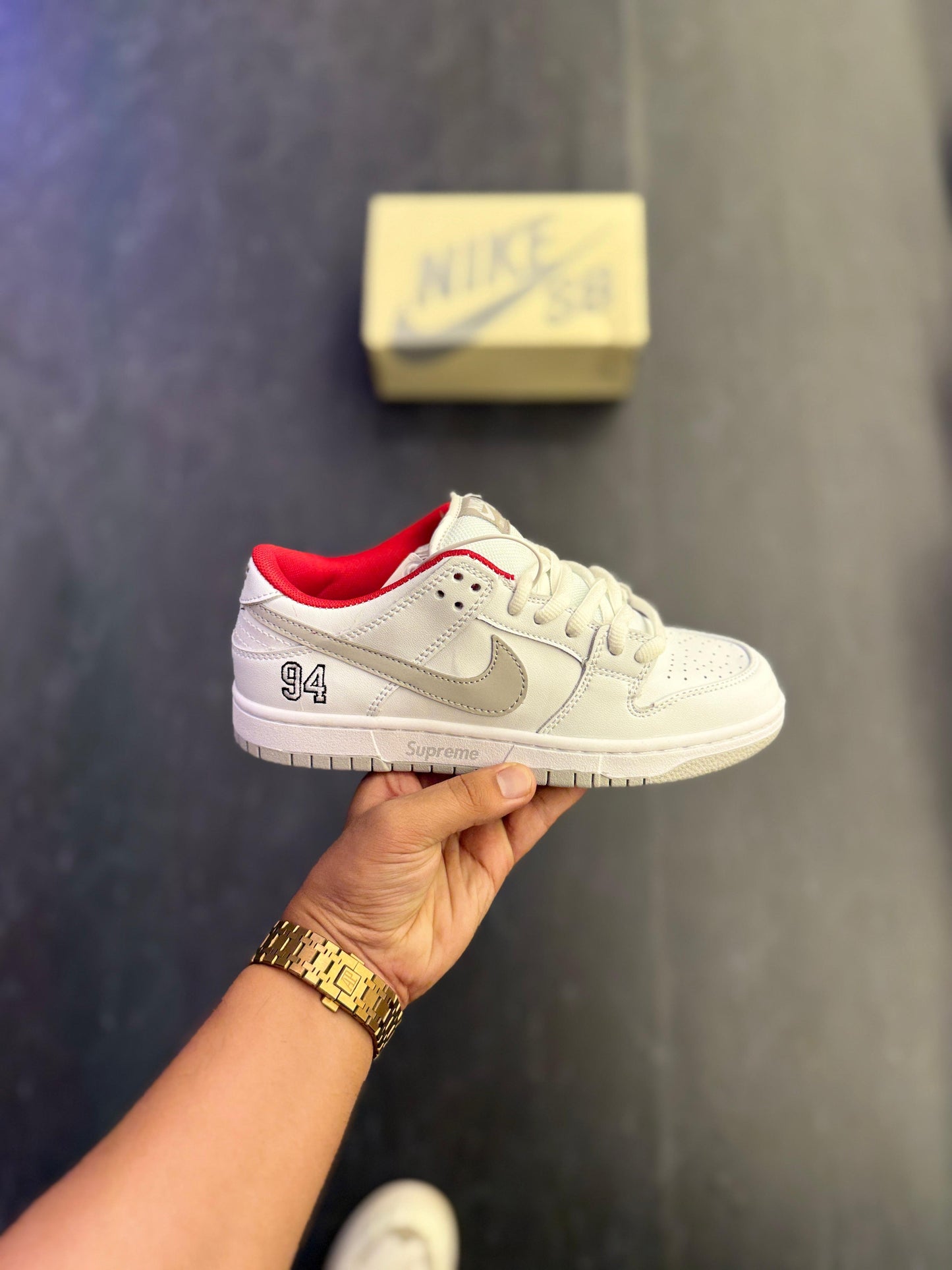 NIKE SB DUNK SUPREME 94 WHITE GREY