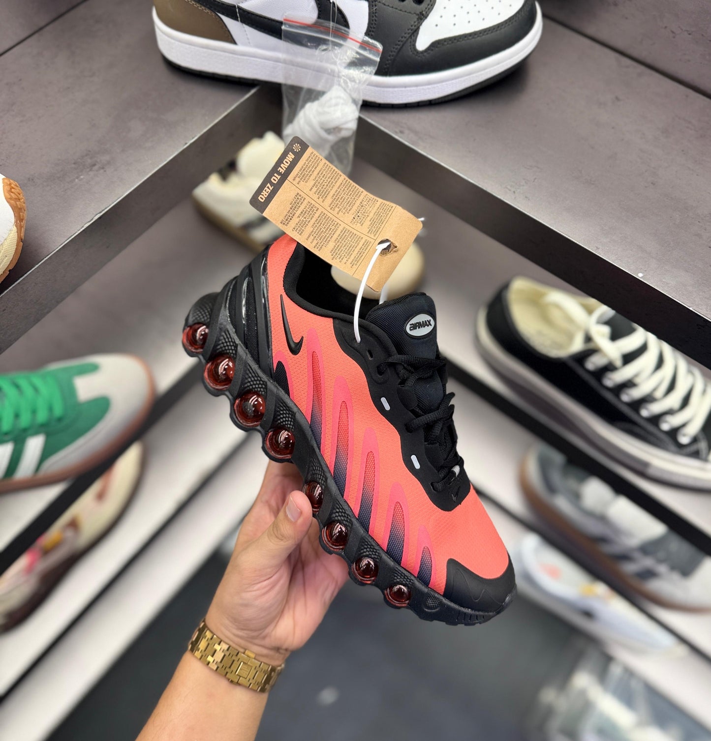 NIKE AIRMAX DN8 RED CRIMSON