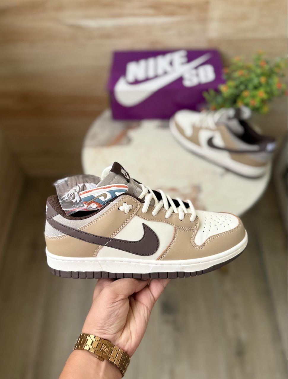 NIKE SB DUNK LOW x OTOMO BROWN
WHITE