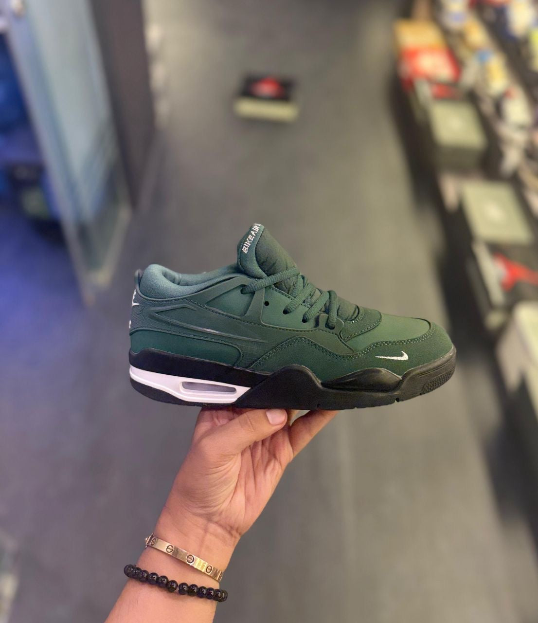 AIR JORDANS 4 RM NIGEL PRO GREEN
EDTN