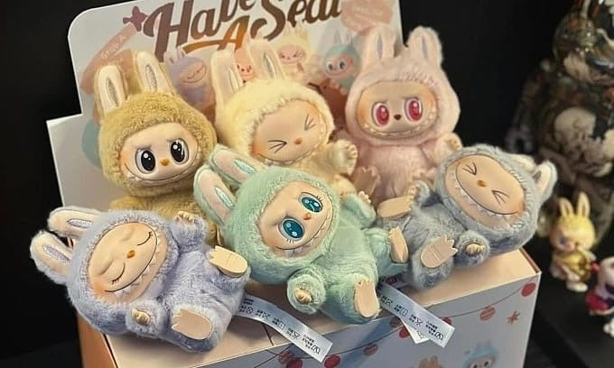 Trending Labubu Doll