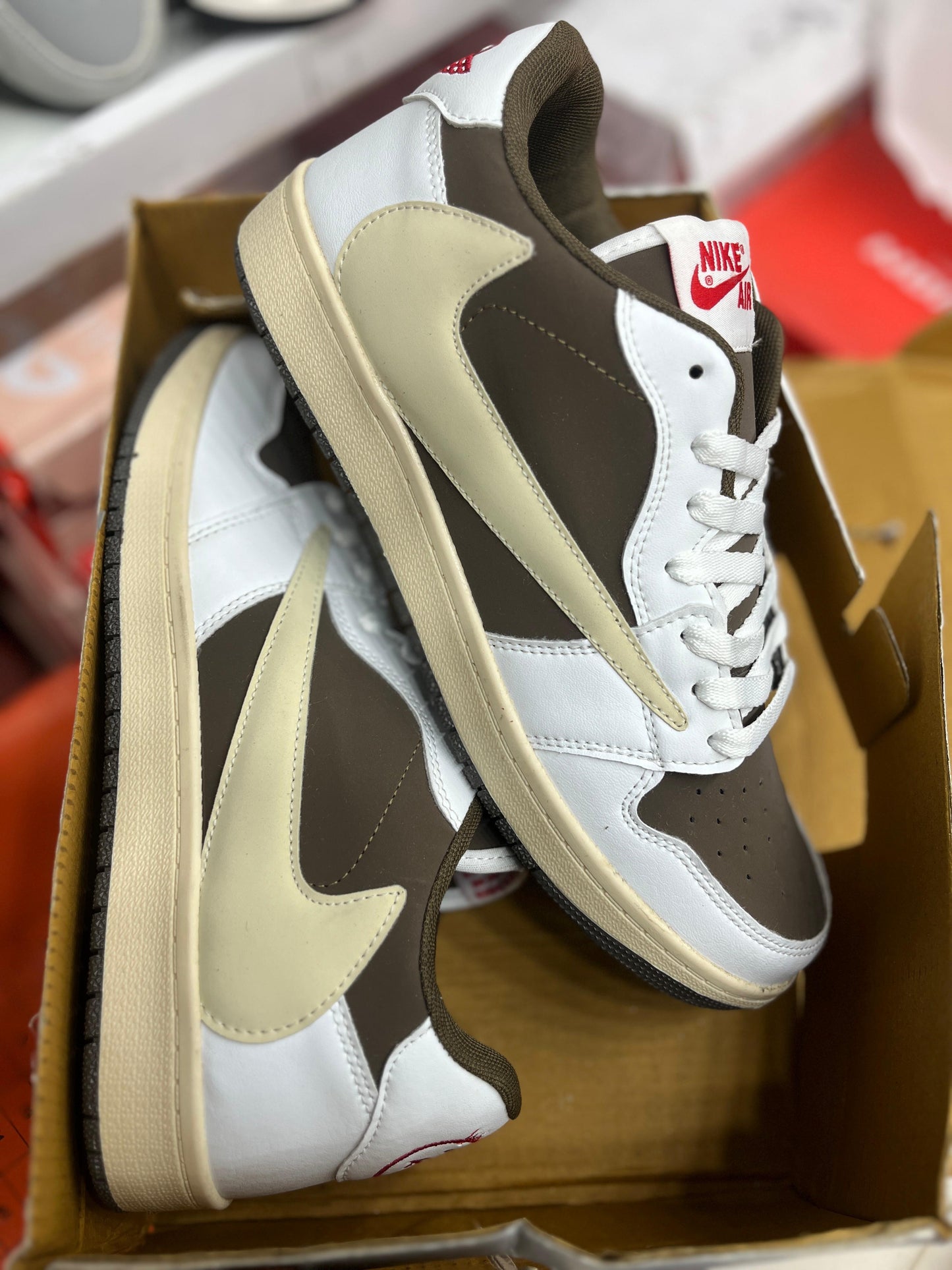 Nike travis sct