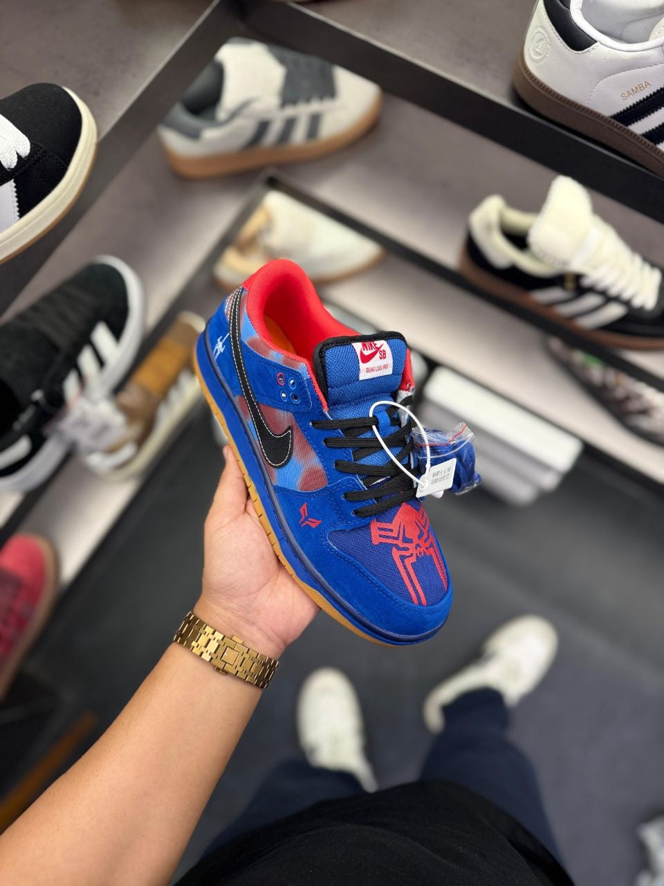 NIKE SB DUNK SPIDERMAN