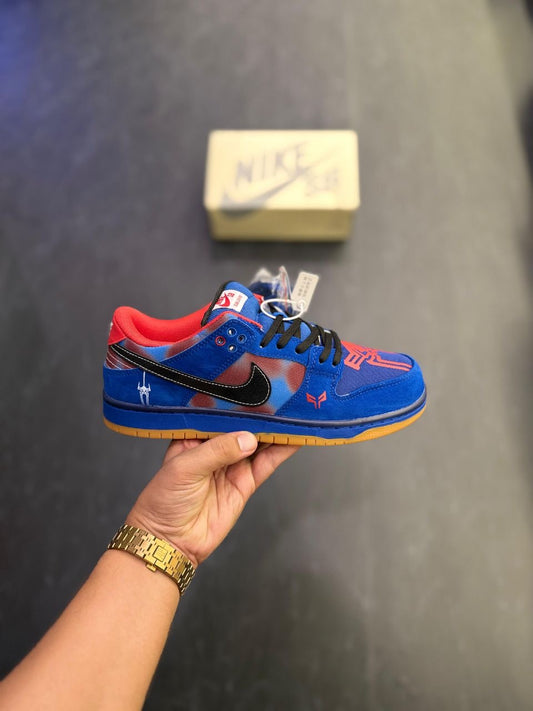 NIKE SB DUNK SPIDERMAN
