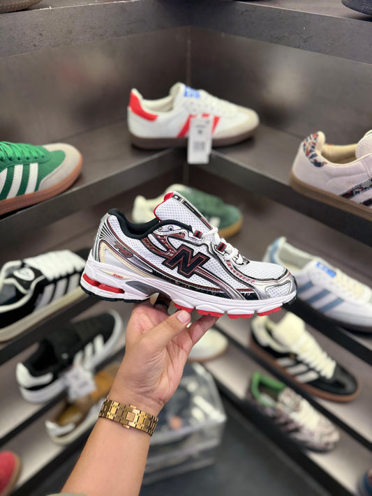 NEW BALANCE 740 SILVER RED
SHOWROOM QUALITY