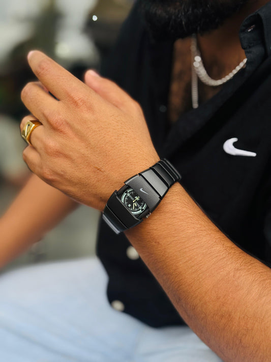 Nike Watch Nike-Inspired Analog Watches ✨
Retro-futuristic style meets sporty edge.
• Matte Black