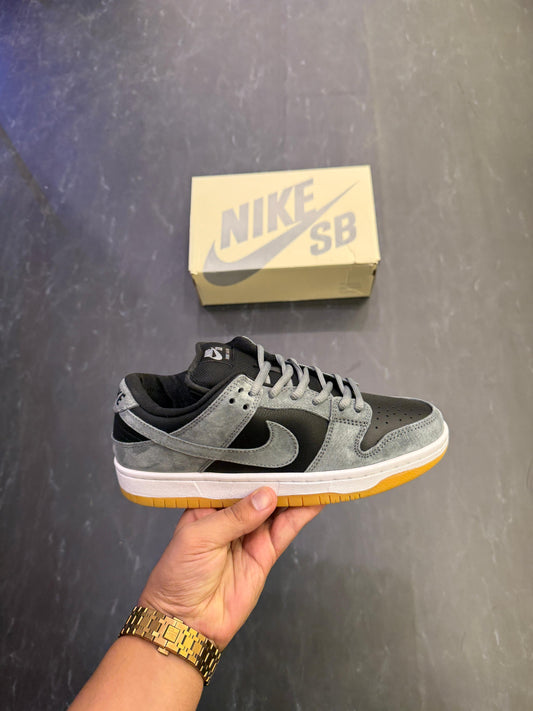 NIKE SB DUNK DARK GREY