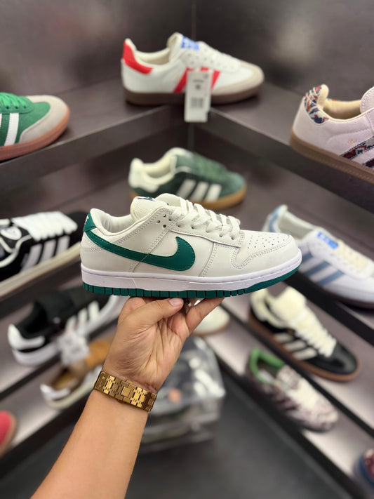 NIKE SB DUNK ATHLETIC WHITE GREEN