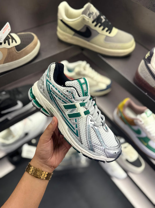 NEW BALANCE 1906 R WHITE GREEN
SHOWROOM QUALITY