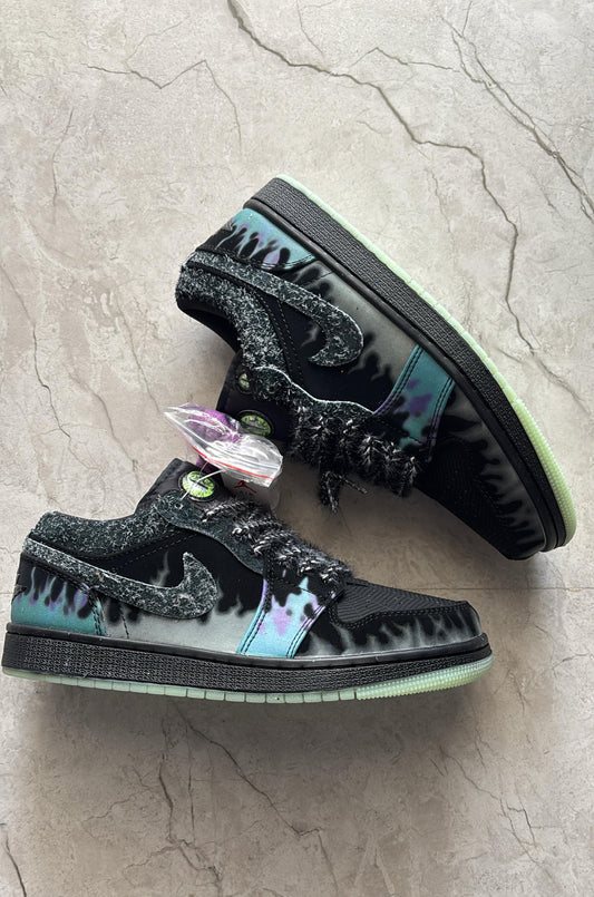 Air jordan one low fortune fly glow in dark